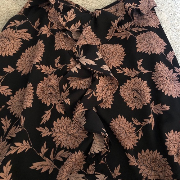 Cami w/ Ruffle Front Detail - Picture 3 of 5